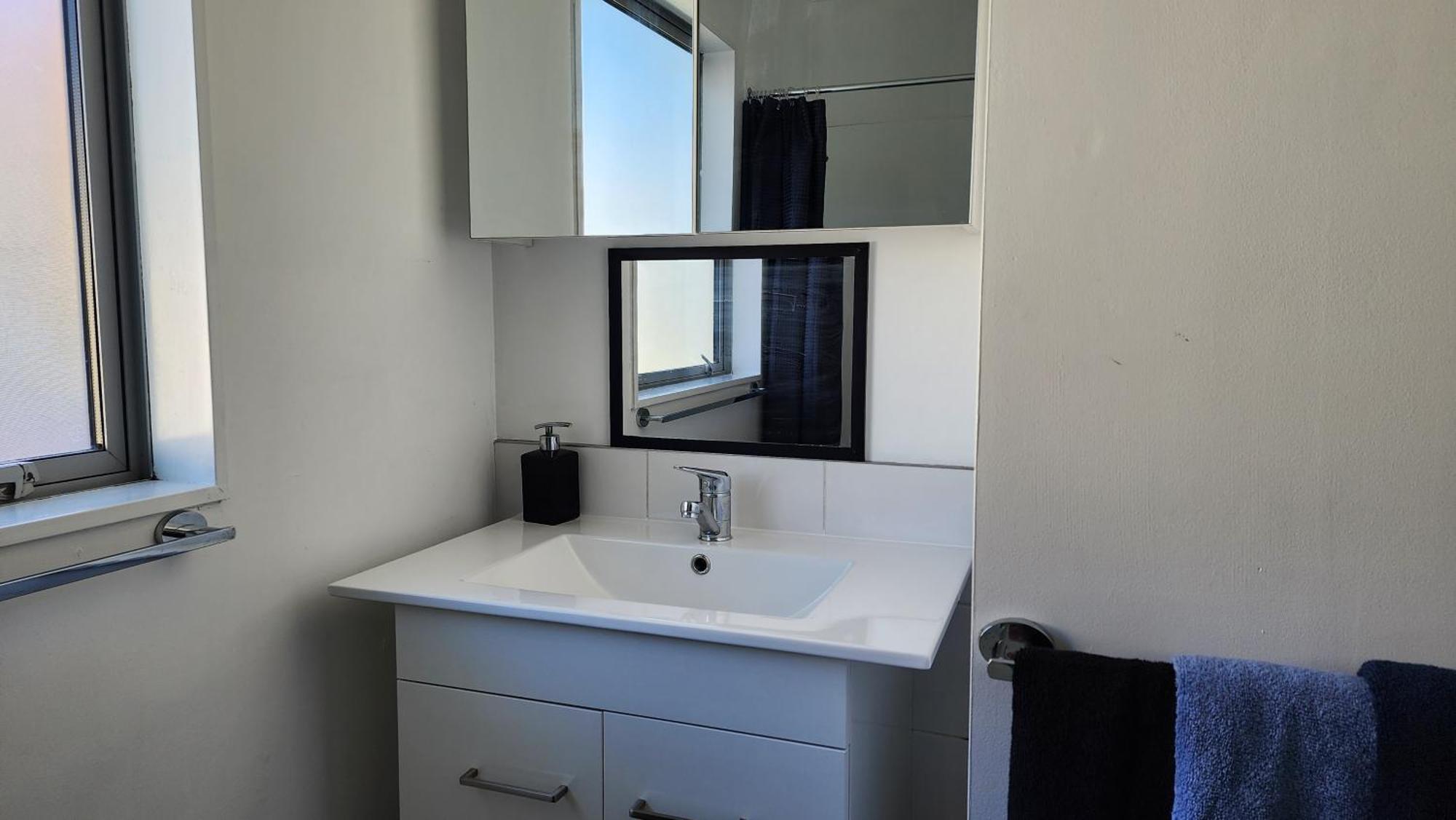 Oaktree Entire Holiday Home, Sleeps 8 To12 ロトルア エクステリア 写真