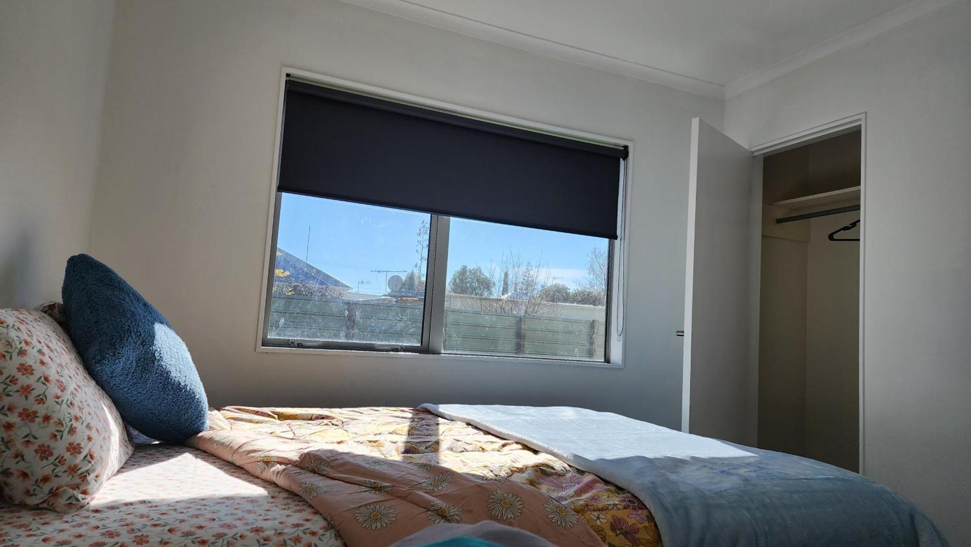 Oaktree Entire Holiday Home, Sleeps 8 To12 ロトルア エクステリア 写真