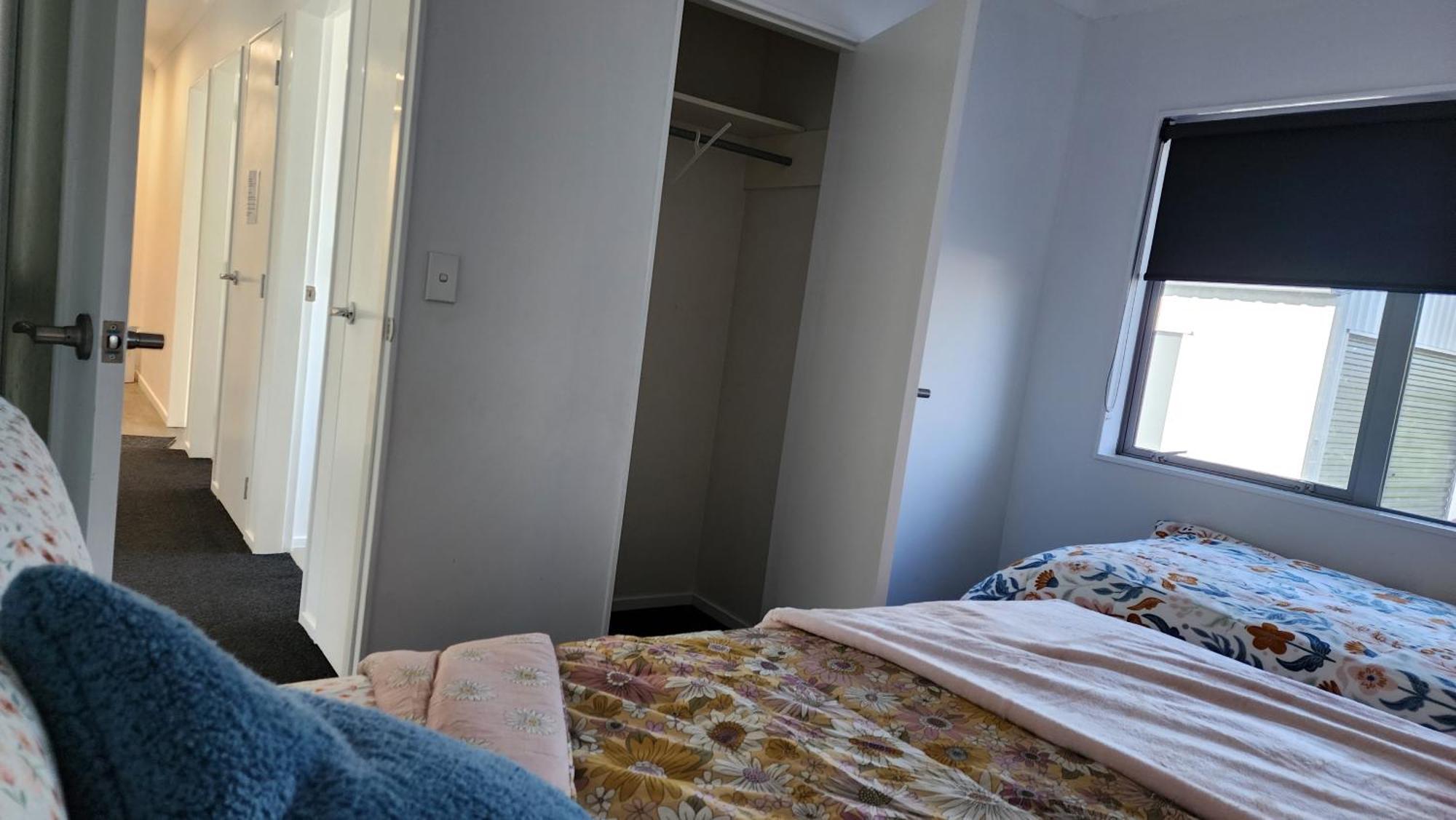 Oaktree Entire Holiday Home, Sleeps 8 To12 ロトルア エクステリア 写真