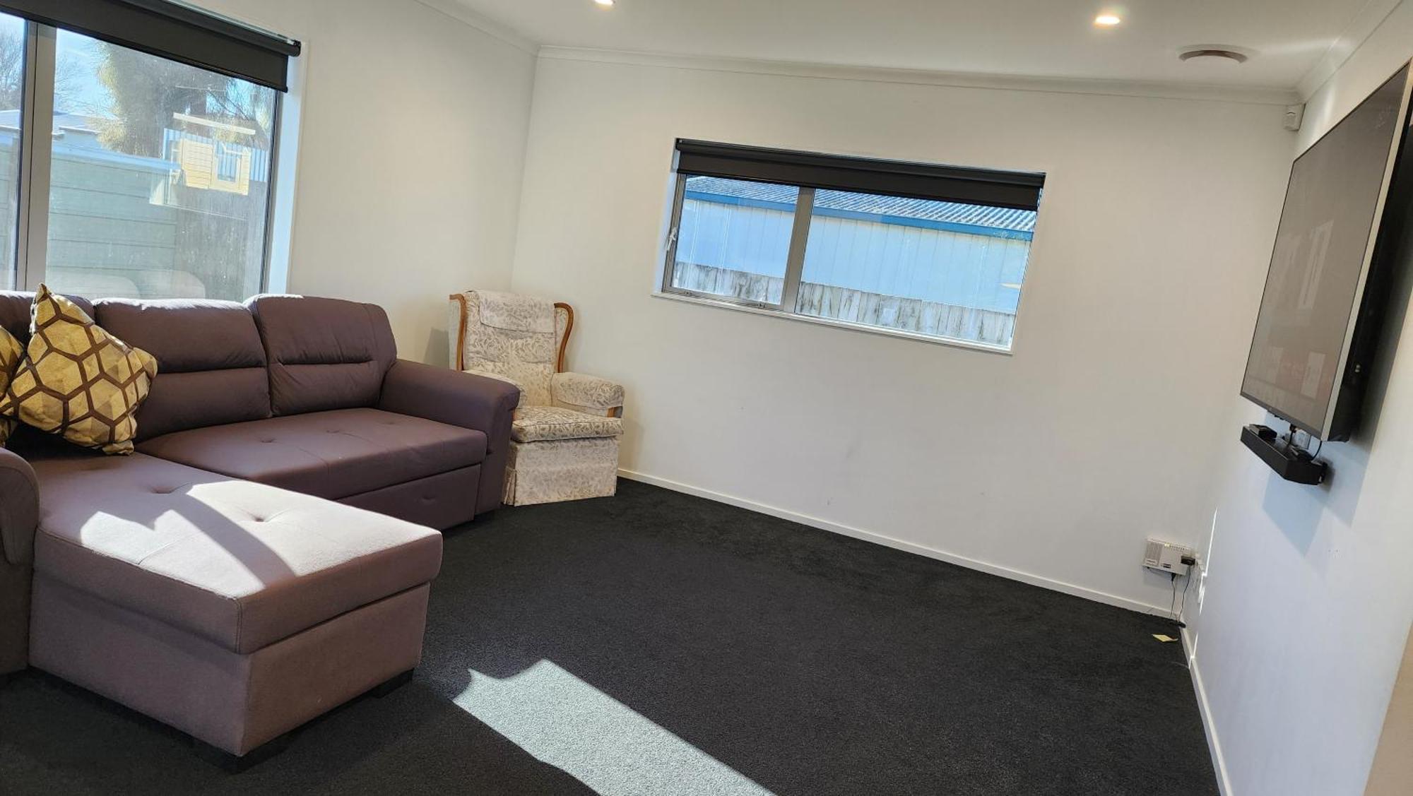 Oaktree Entire Holiday Home, Sleeps 8 To12 ロトルア エクステリア 写真