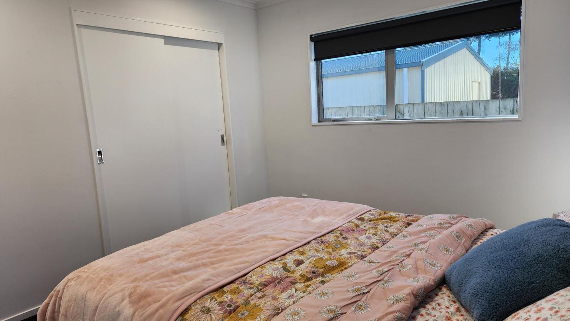 Oaktree Entire Holiday Home, Sleeps 8 To12 ロトルア エクステリア 写真